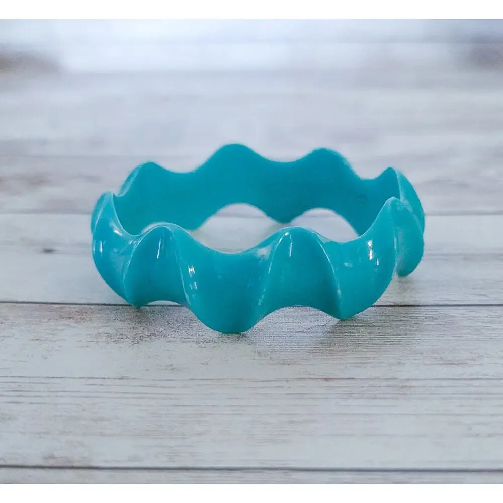 Vintage Bracelet Wavy Bright Blue/Turquoise Tone Bangle
